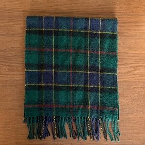 MacInnes Clan Tartan - 100% Scottish Lambswool Scarf